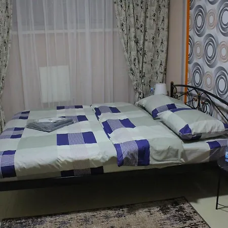 Uneed Petropavlivska Aparthotel *